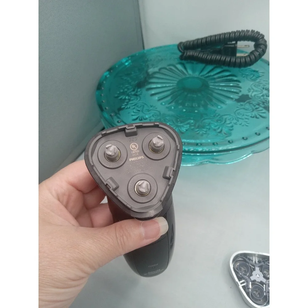 Philips Norelco Closecut Rechargeable Cordless Shaver 6955XL Tested